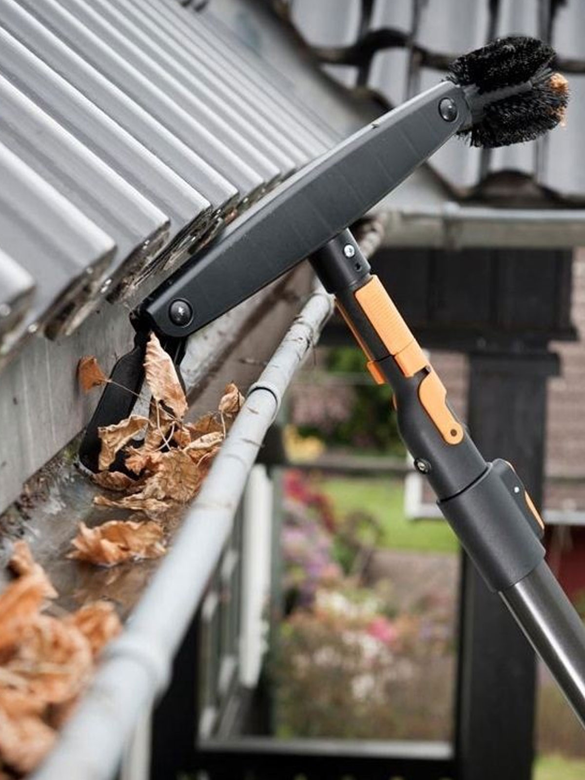 Gutter Cleaning & Repair